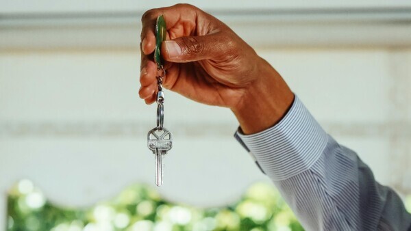 Verhuur vakantiewoningen in Frankrijk 2025: reglementaire aspecten